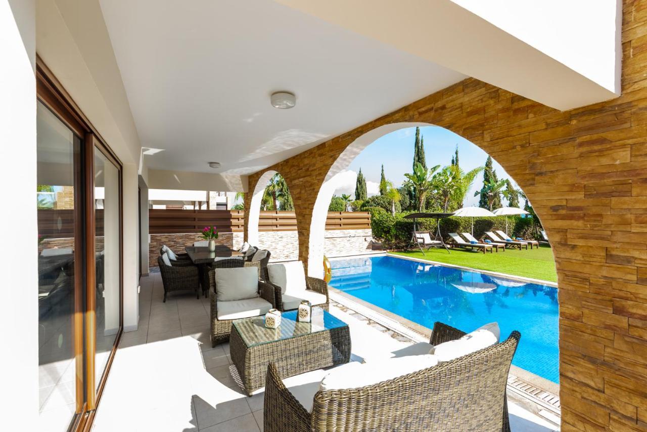 Sea Front Oceanus H2 By Ezoria Villas Ayia Napa Exteriör bild