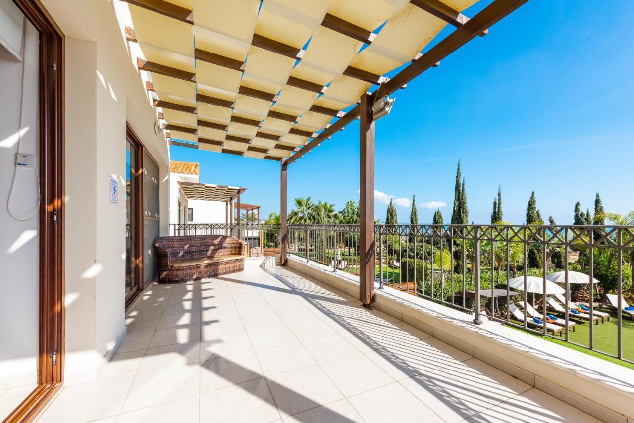 Sea Front Oceanus H2 By Ezoria Villas Ayia Napa Exteriör bild