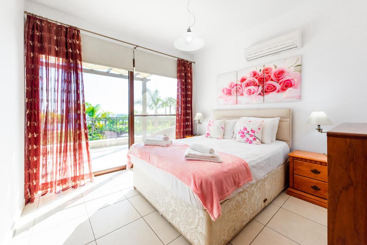 Sea Front Oceanus H2 By Ezoria Villas Ayia Napa Exteriör bild