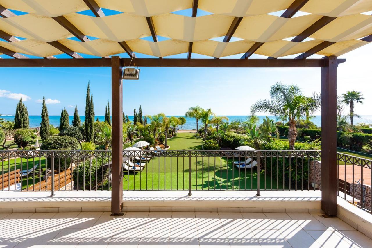 Sea Front Oceanus H2 By Ezoria Villas Ayia Napa Exteriör bild