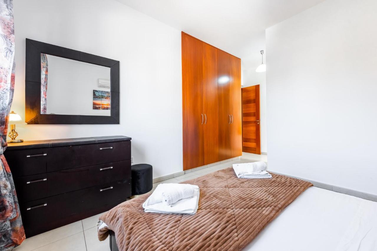 Sea Front Oceanus H2 By Ezoria Villas Ayia Napa Exteriör bild