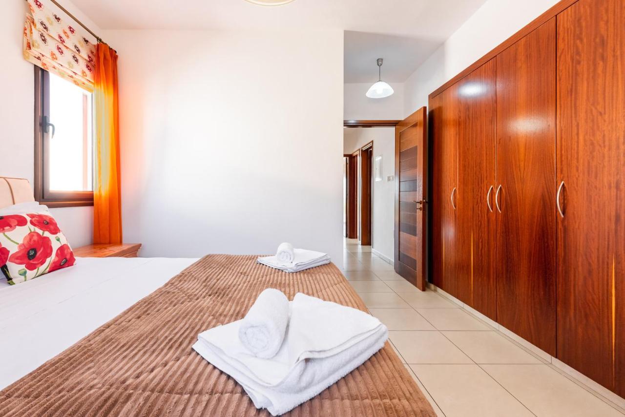 Sea Front Oceanus H2 By Ezoria Villas Ayia Napa Exteriör bild