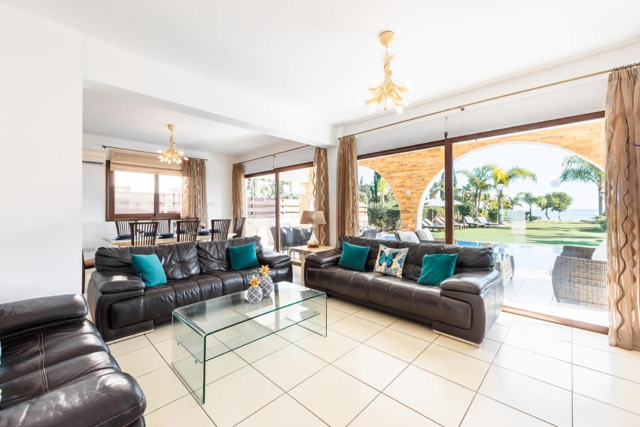 Sea Front Oceanus H2 By Ezoria Villas Ayia Napa Exteriör bild